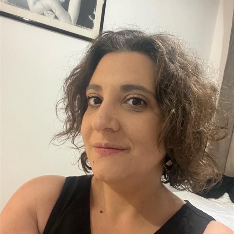 Eva Curia